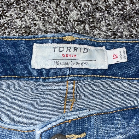 Torrid rainbow Shorts size 12 - Picture 3 of 5